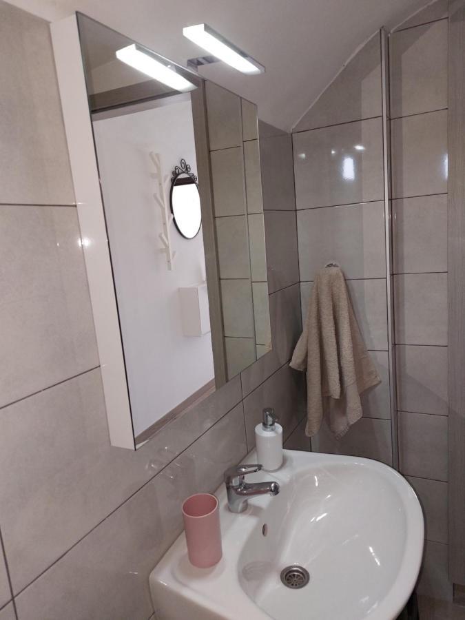 Apartman Biba Lubenice Exterior foto
